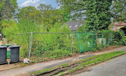 Plot with Planning in EASTLEIGH photo